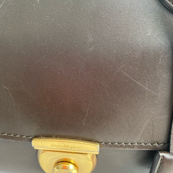 Salvatore Ferragamo Fiamma shoulder bag - Picture 3 of 10